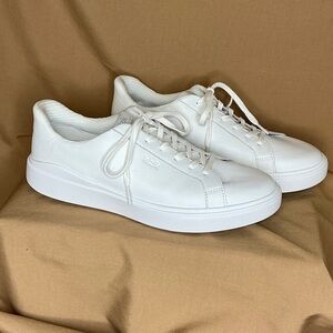 Kizik White Leather Sneakers - Lace-Up Women's size 10. Never worn